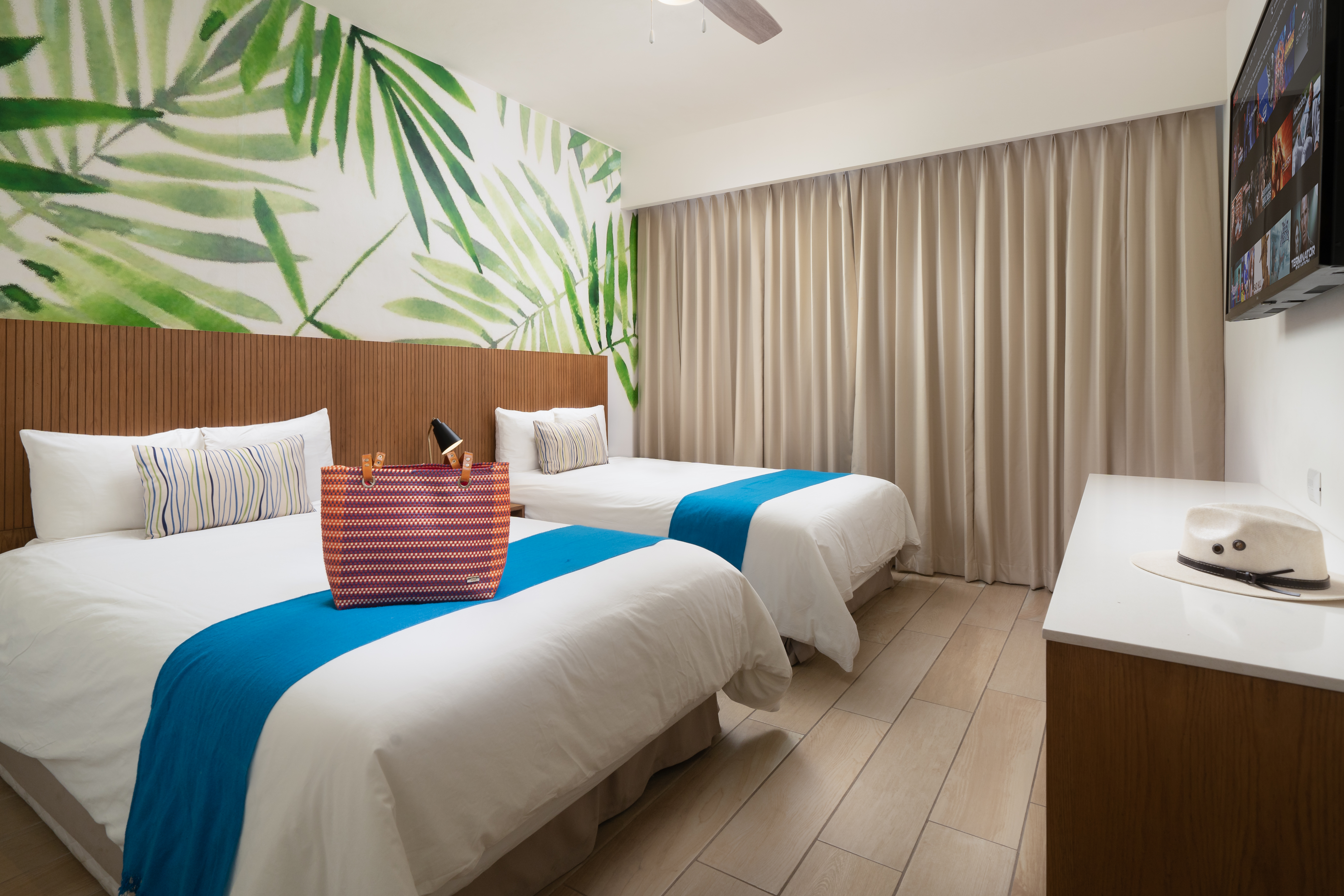 Deluxe, Double Bed