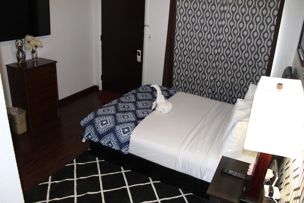 Arrowhead Motel 7/30