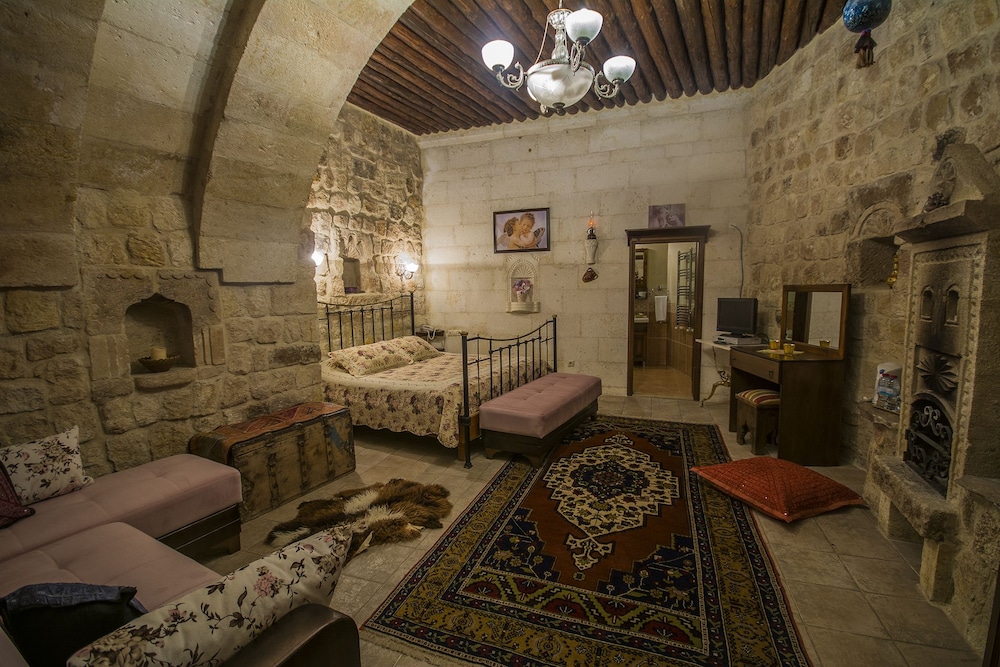 Assiana Cave House 27/50