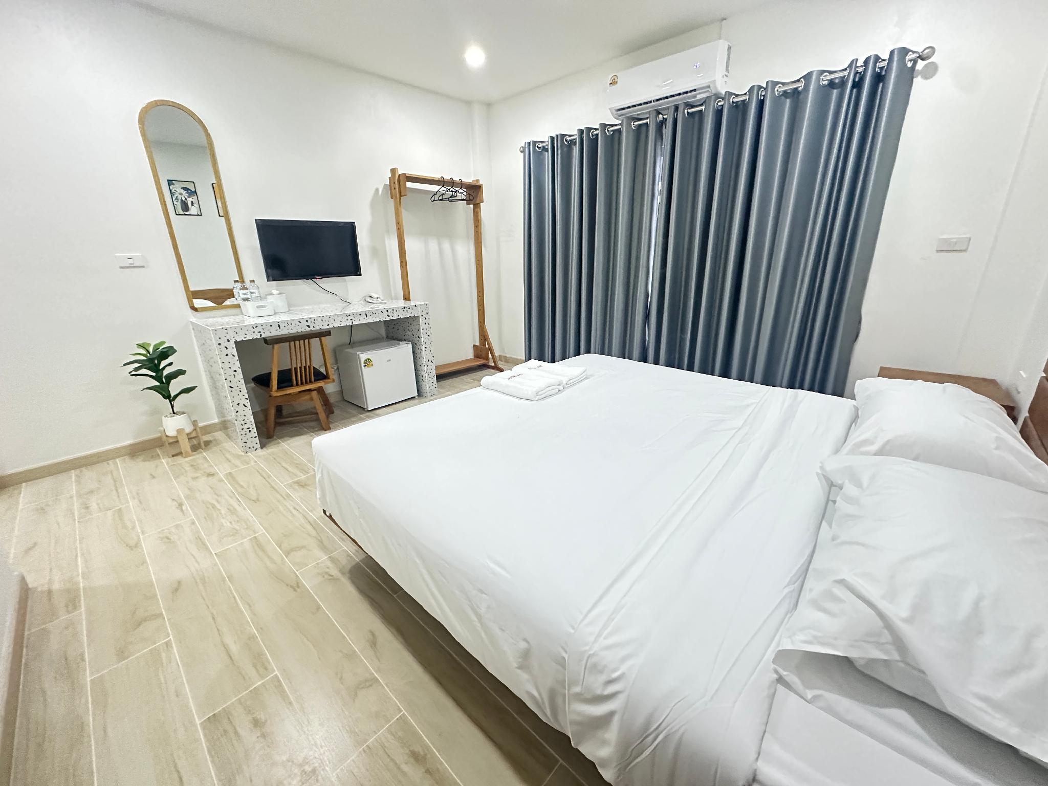 Type B, Double Bed