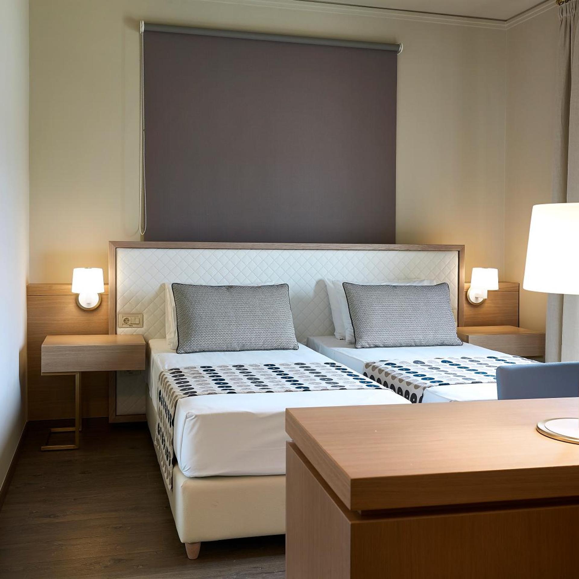 Irida Hotel 14/59