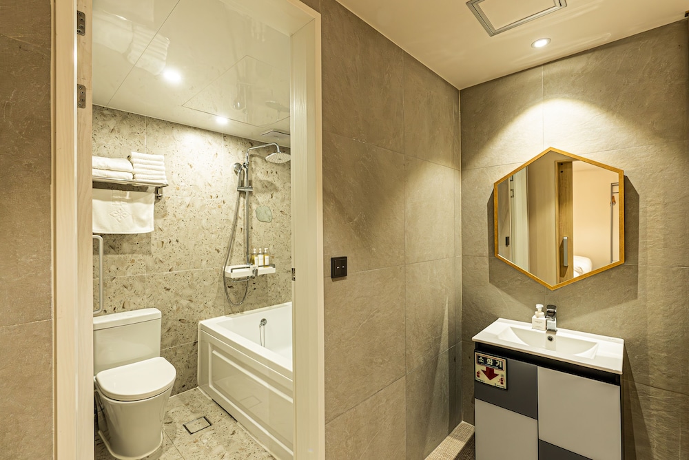 Hotel the Grang Seogwipo 48/55