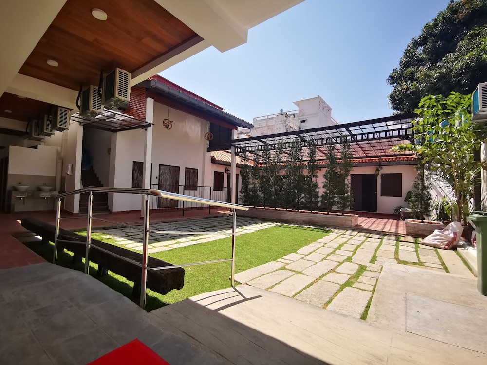 Mclane Boutique Hotel 42/50