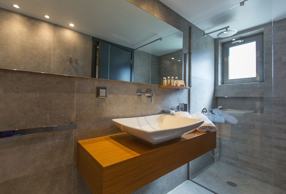 Anthemion Suites And Villas 49/50