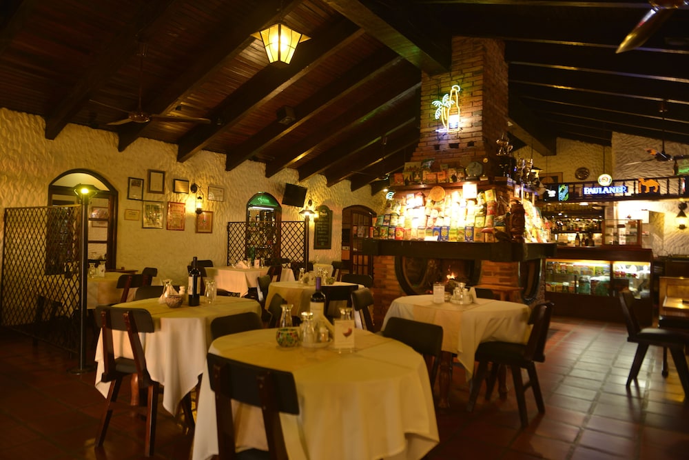 Papillon Hotel 33/50