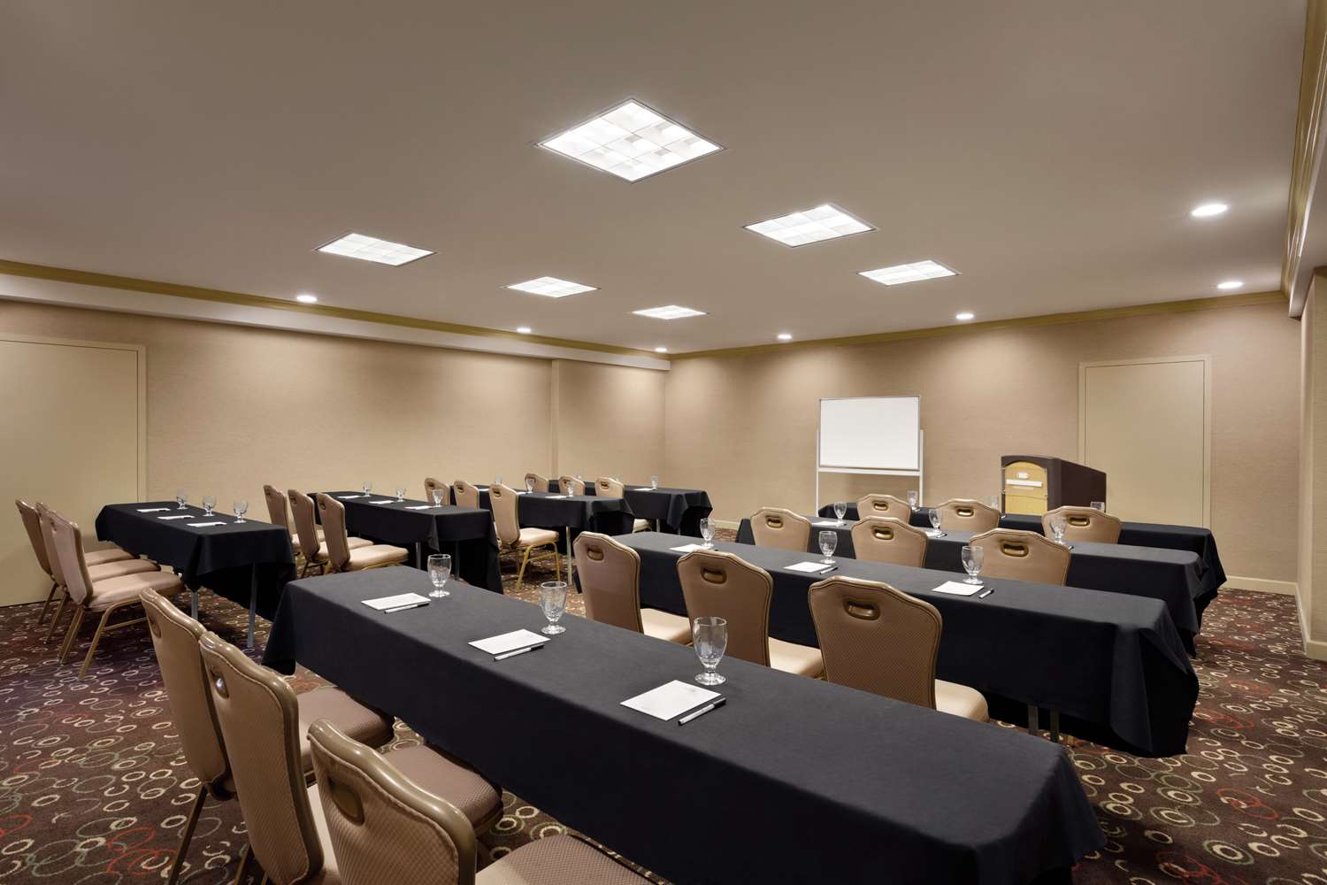 Radisson Hotel Lenexa Overland Park 45/54