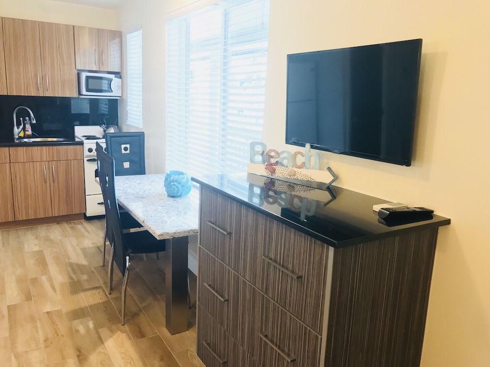 Caribbean Resort Suites 48/65