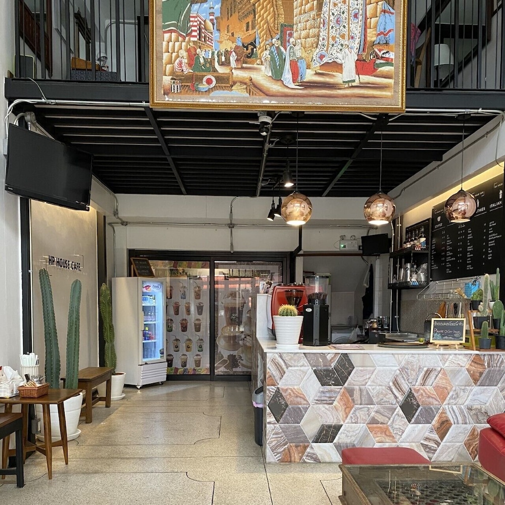 Huenphen House And Cafe' 9/45