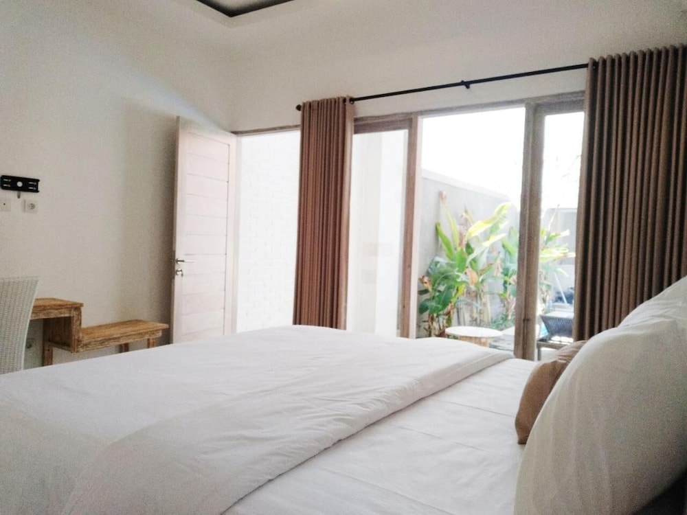 Berawa Dini Guesthouse photo4
