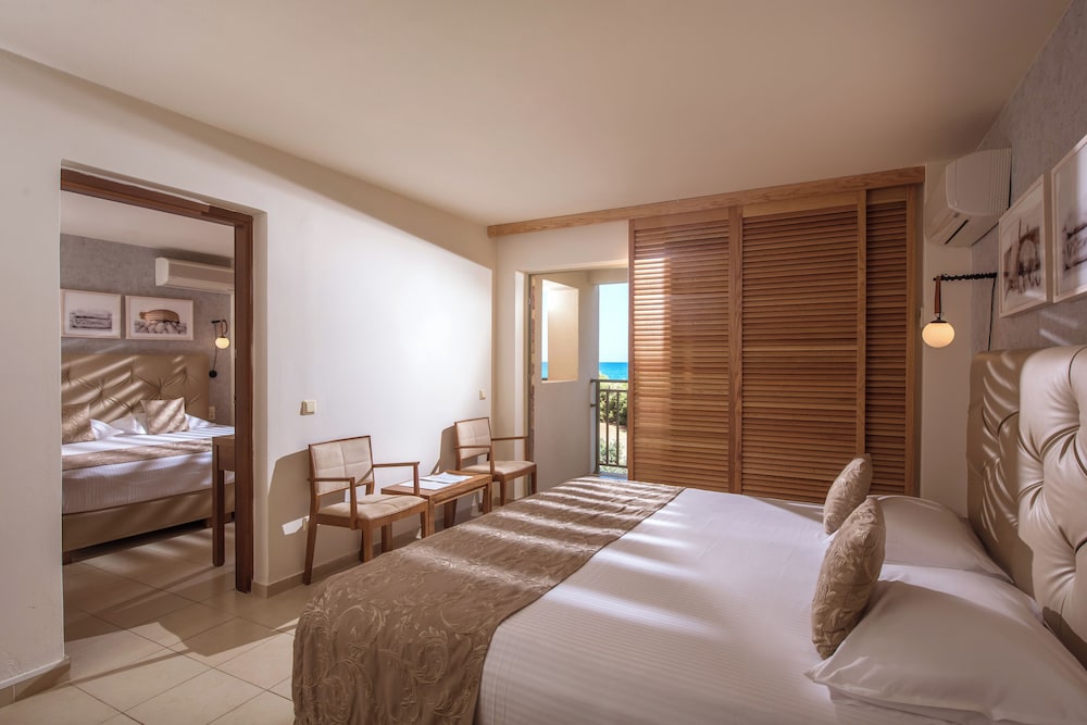 2 BEDROOMS, FAMILY, SEA VIEW