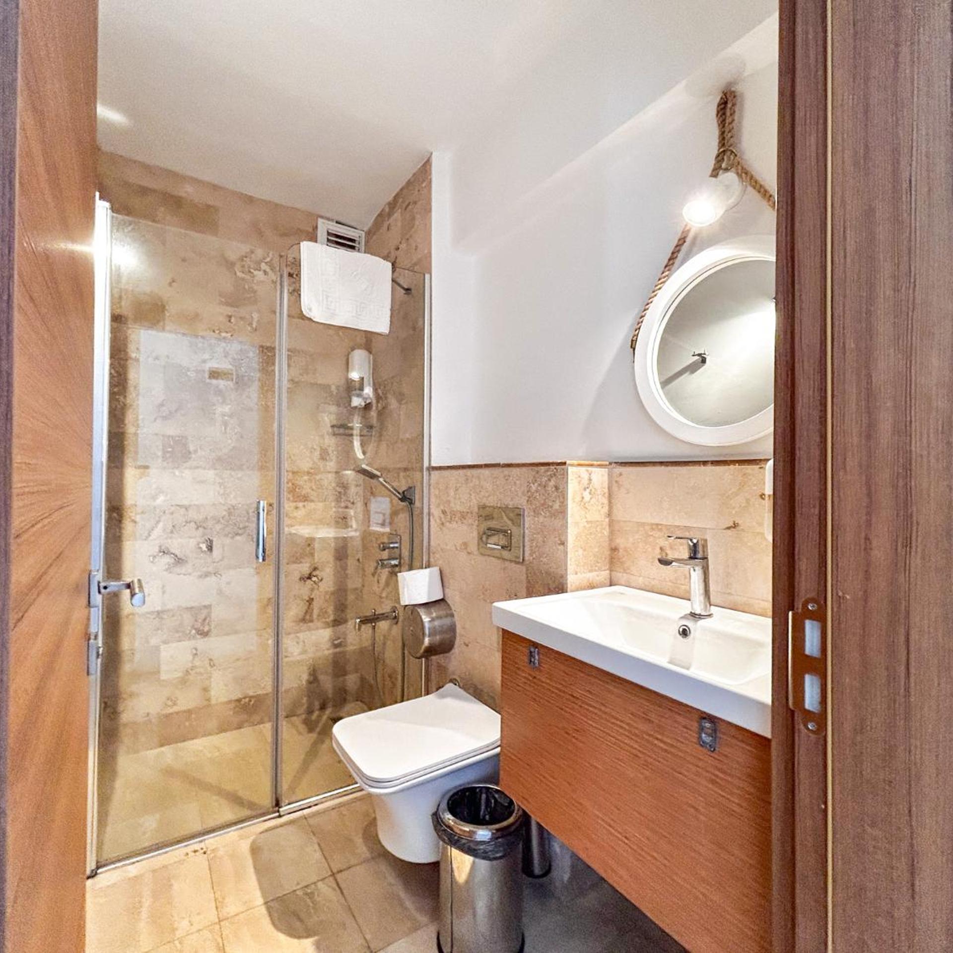 A.Emreli Suite Hotel 47/50