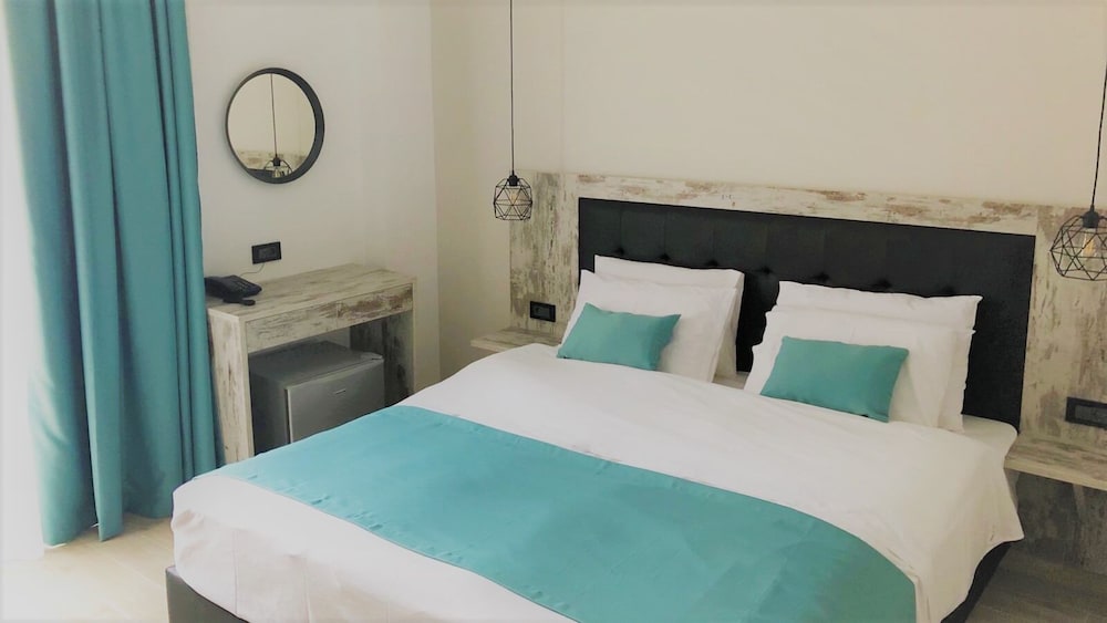 STANDARD, DOUBLE OR TWIN BED