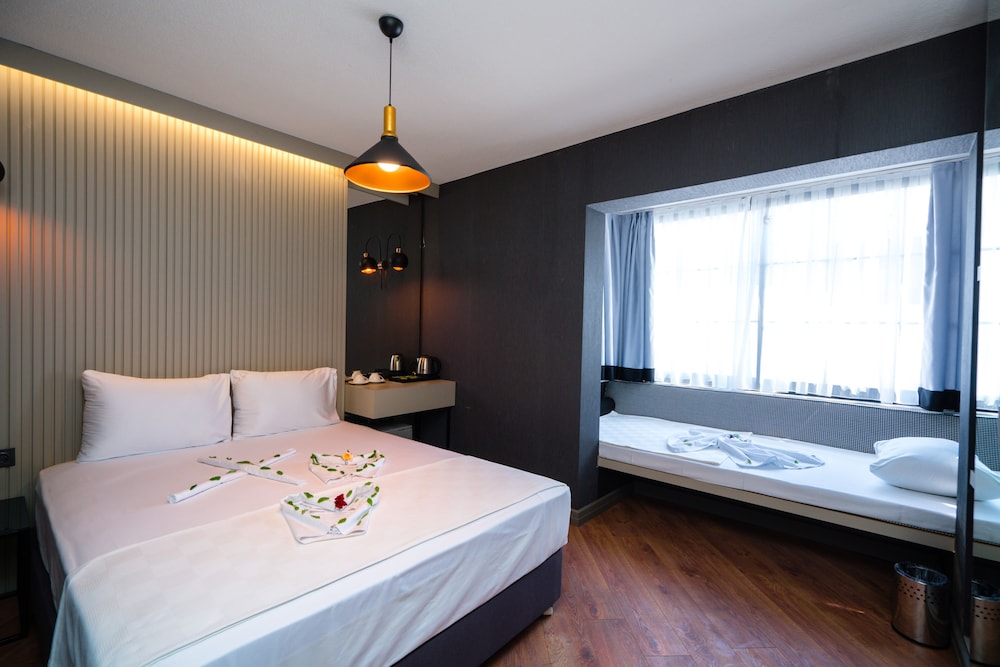Basel Hotel 25/50