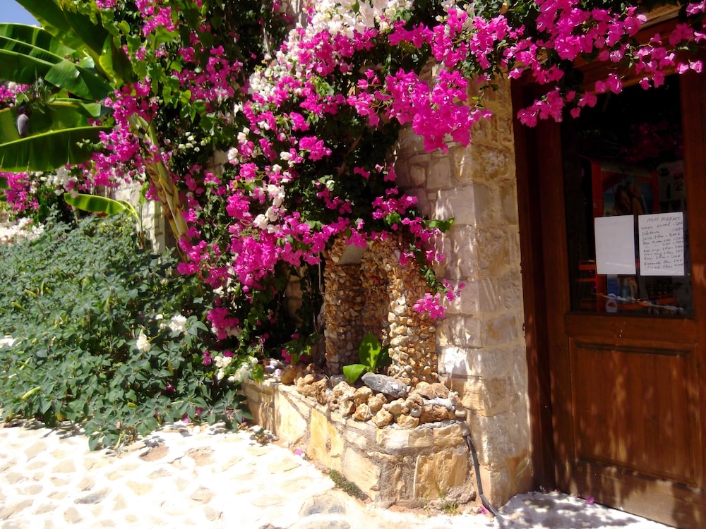 STONE VILLAGE photo4