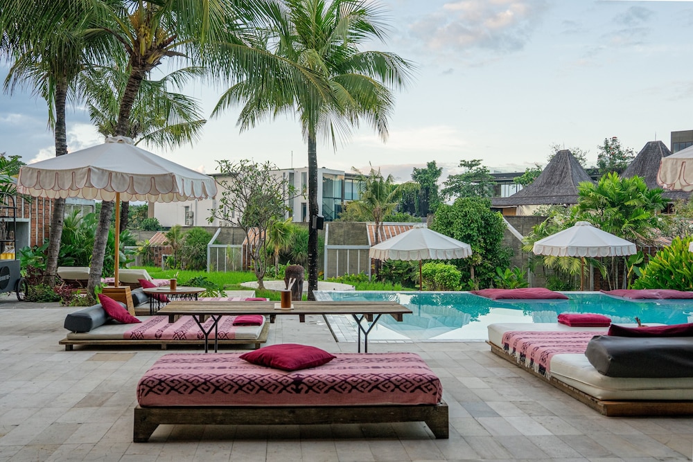 Shore Amora Canggu 43/50