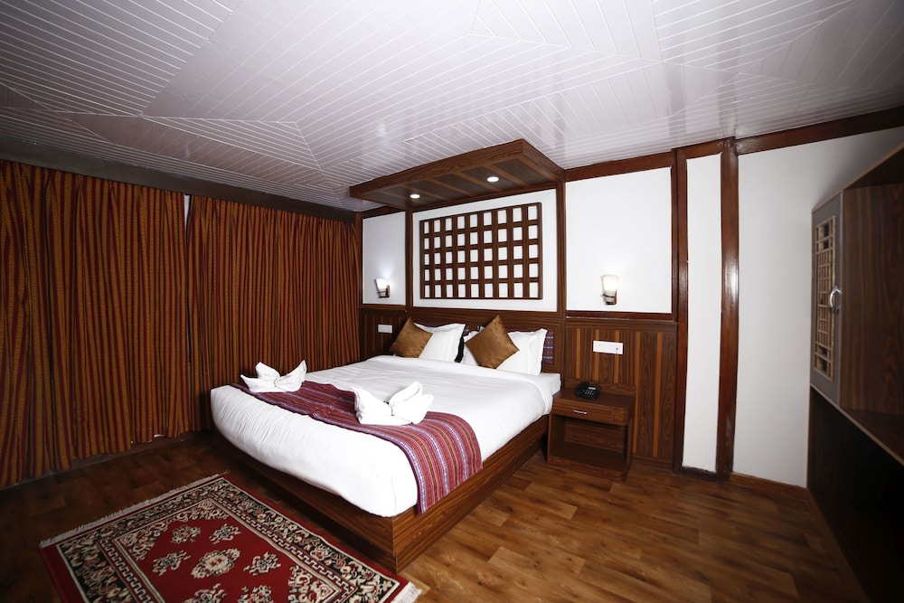 SUITE, MOUNTAIN VIEW