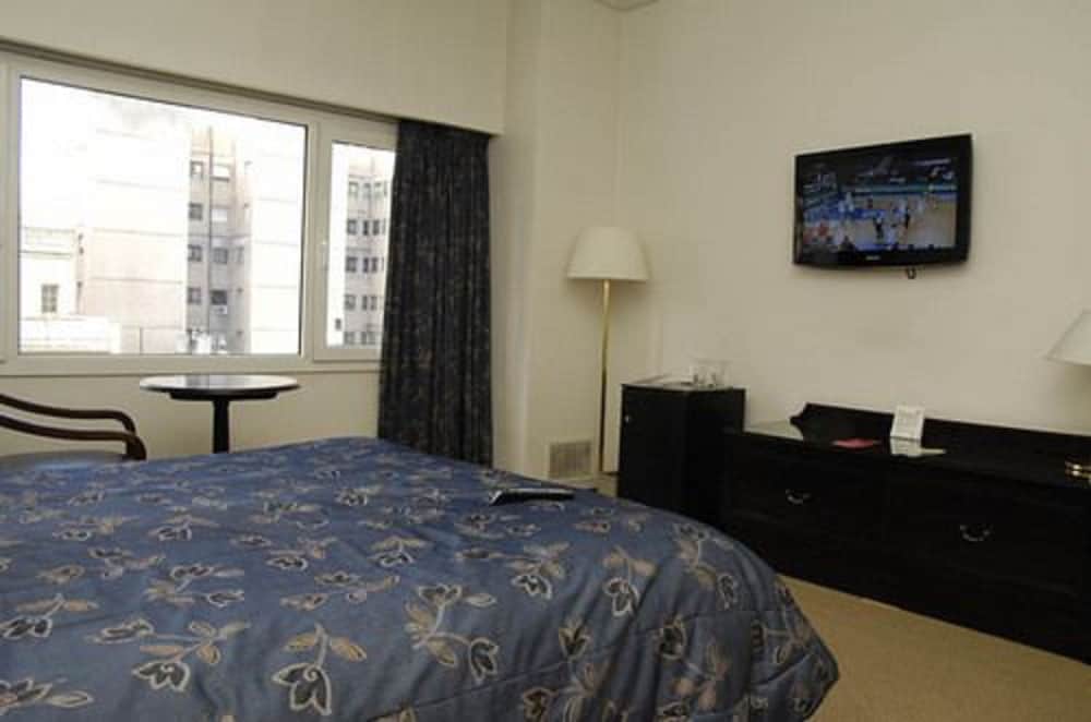 غرفة قياسية بسرير كوين، Hotel Austral Bahia Blanca 2/4