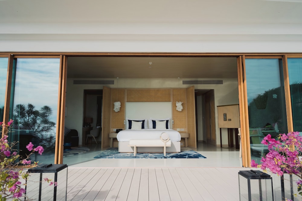 Tawila Island Resort 11/60