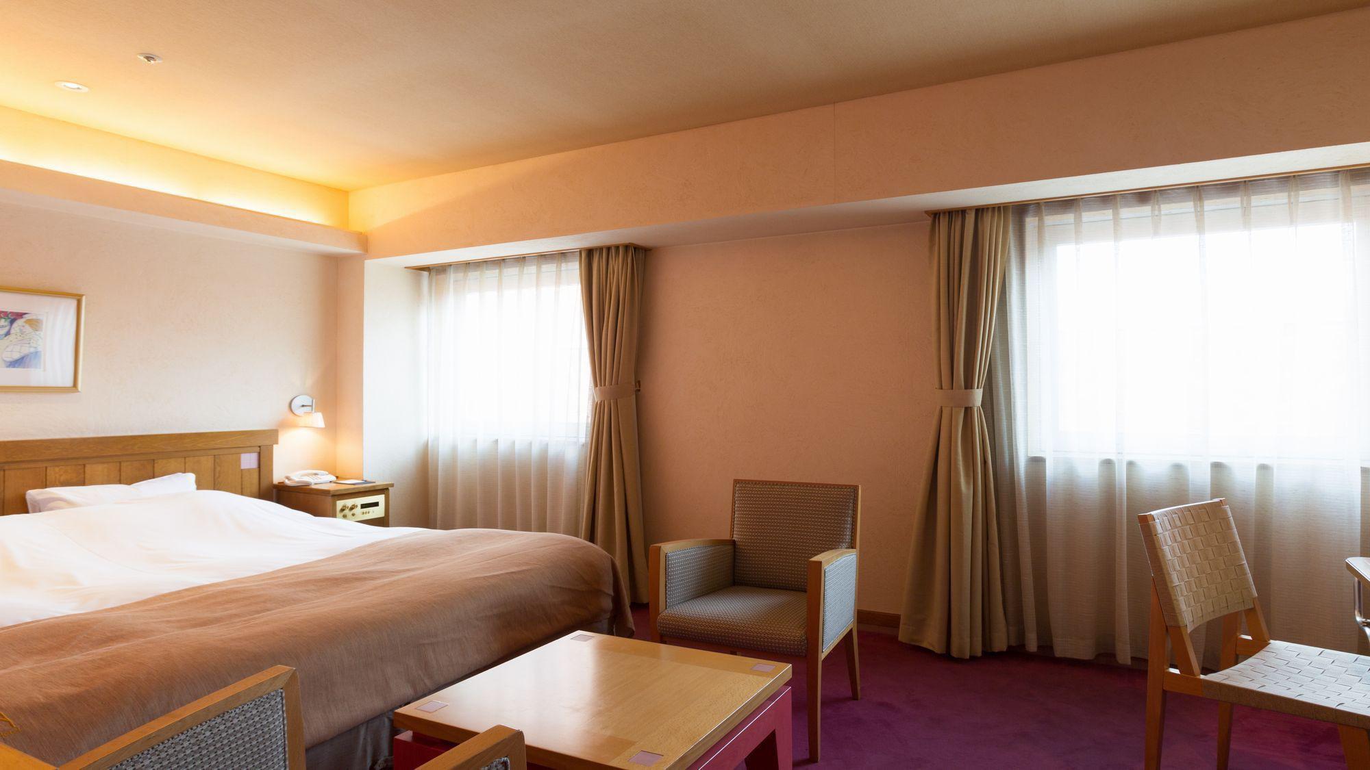 Deluxe, Double Bed, Garden Wing