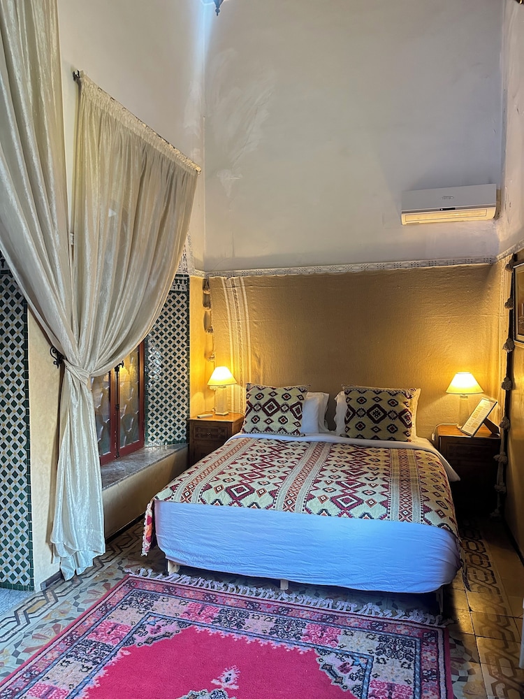 RIAD A LA BELLE ETOILE 20/83
