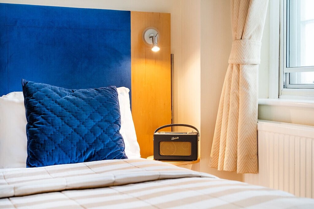 Berkeley Square Hotel 26/73