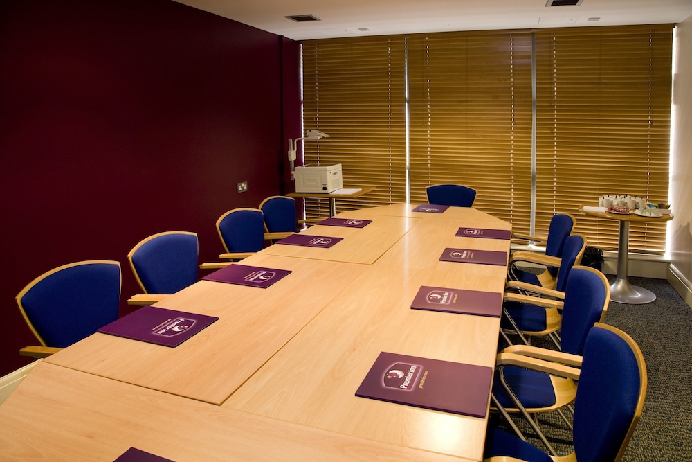 Premier Inn London Kew Bridge 43/51