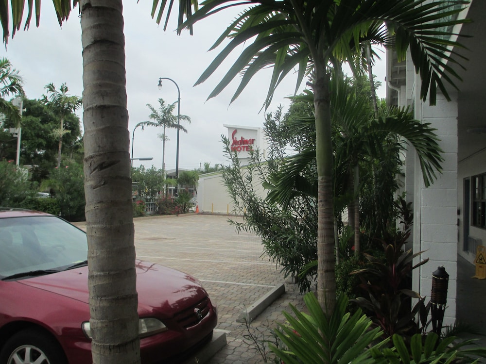 Shalimar Motel 39/47