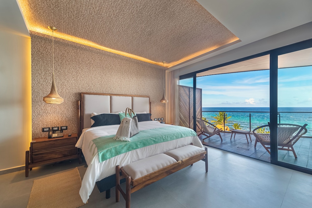 Mvngata Beach Hotel 7/50