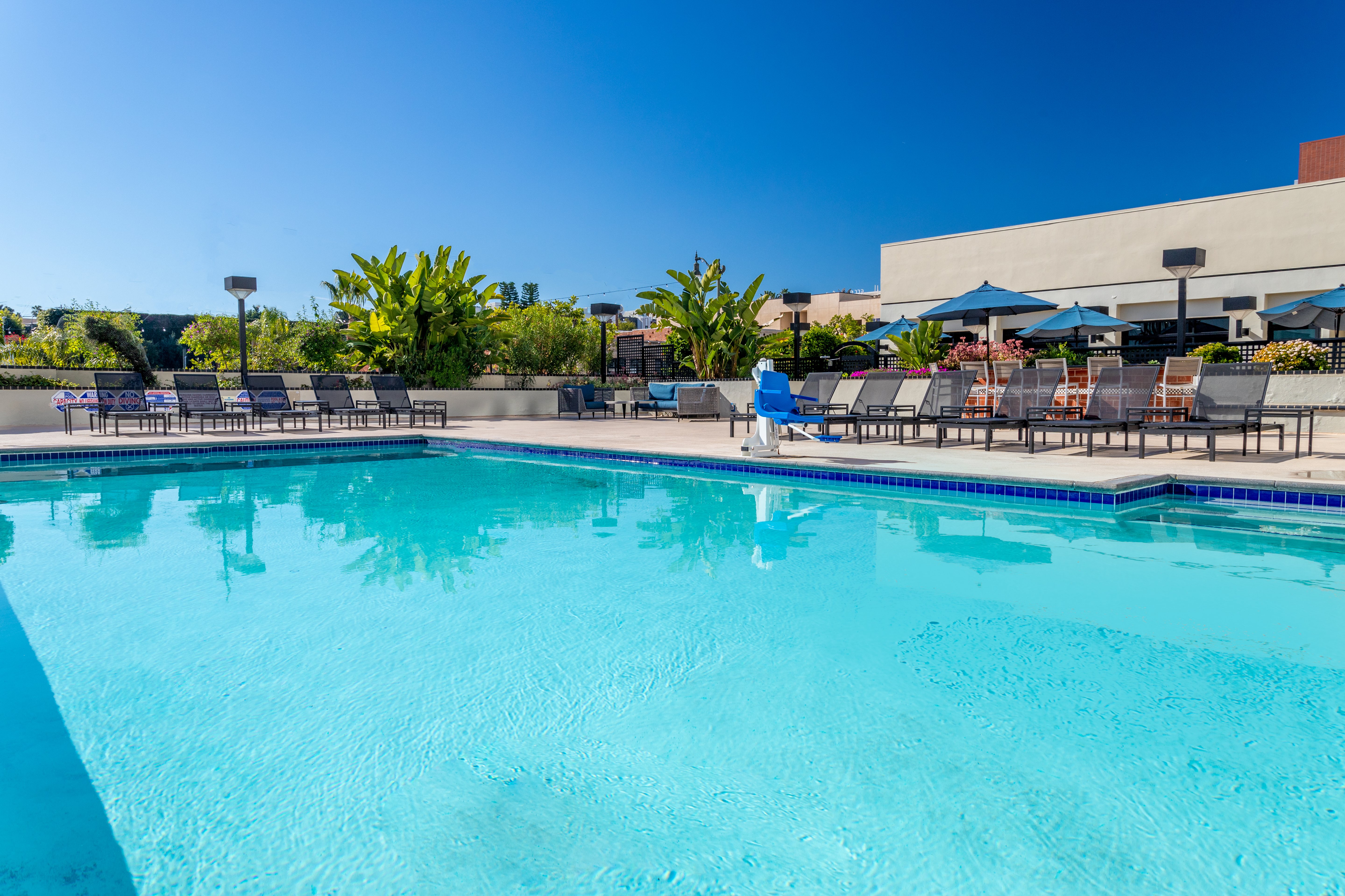 Crowne Plaza Los Angeles Harbor Hotel, an IHG Hotel 18/50