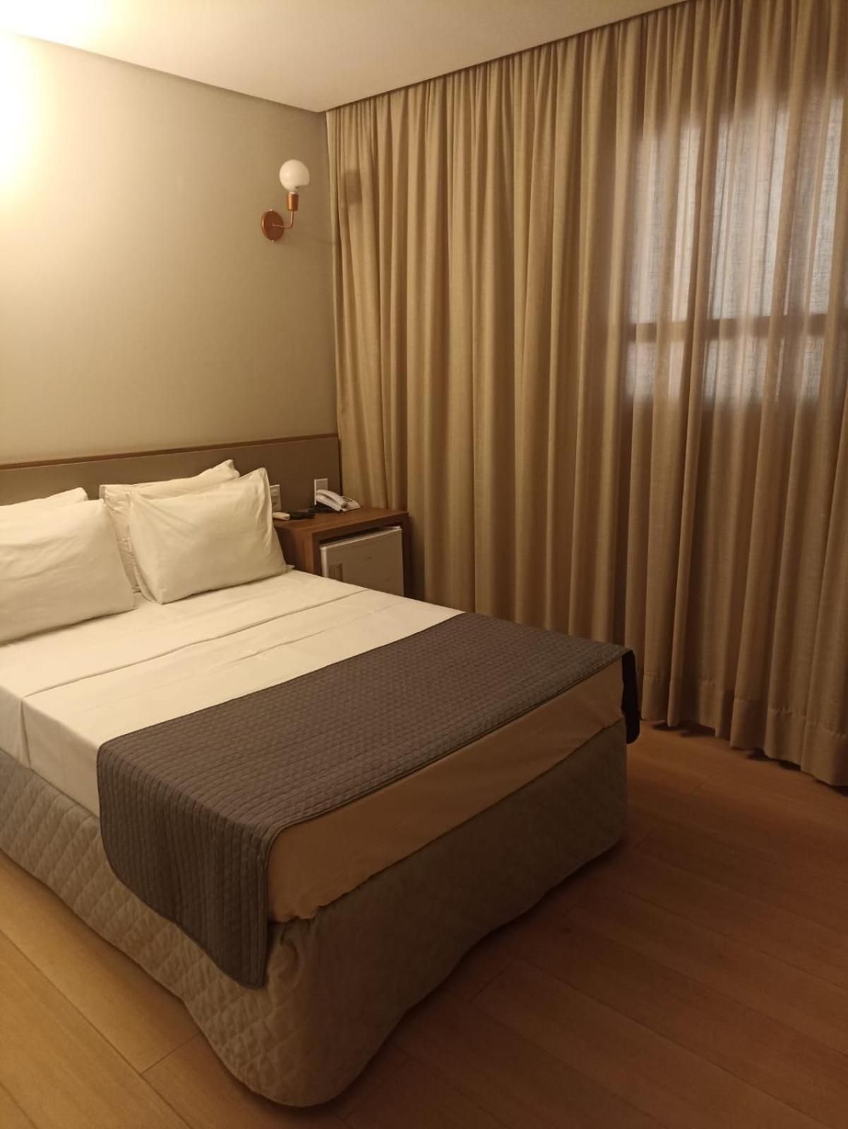 Premium Hotel 2/16