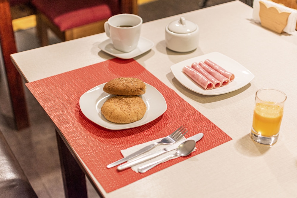 Hotel Ayenda B&B Wasi Airport Lima 48/85