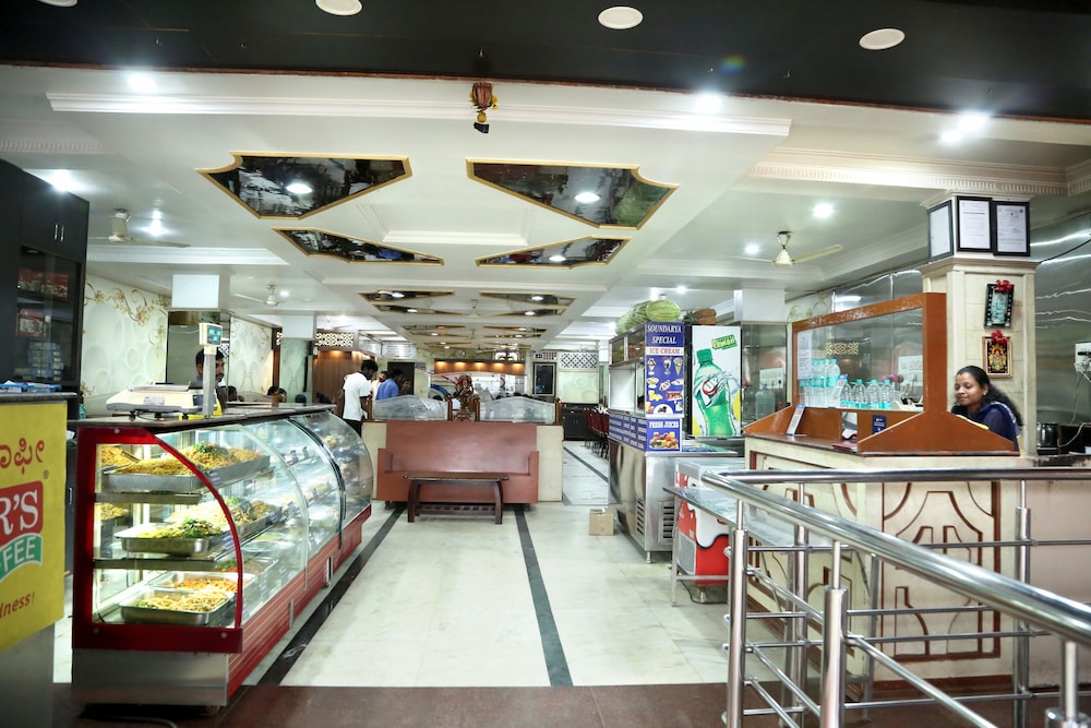Soundarya Hotel 31/38