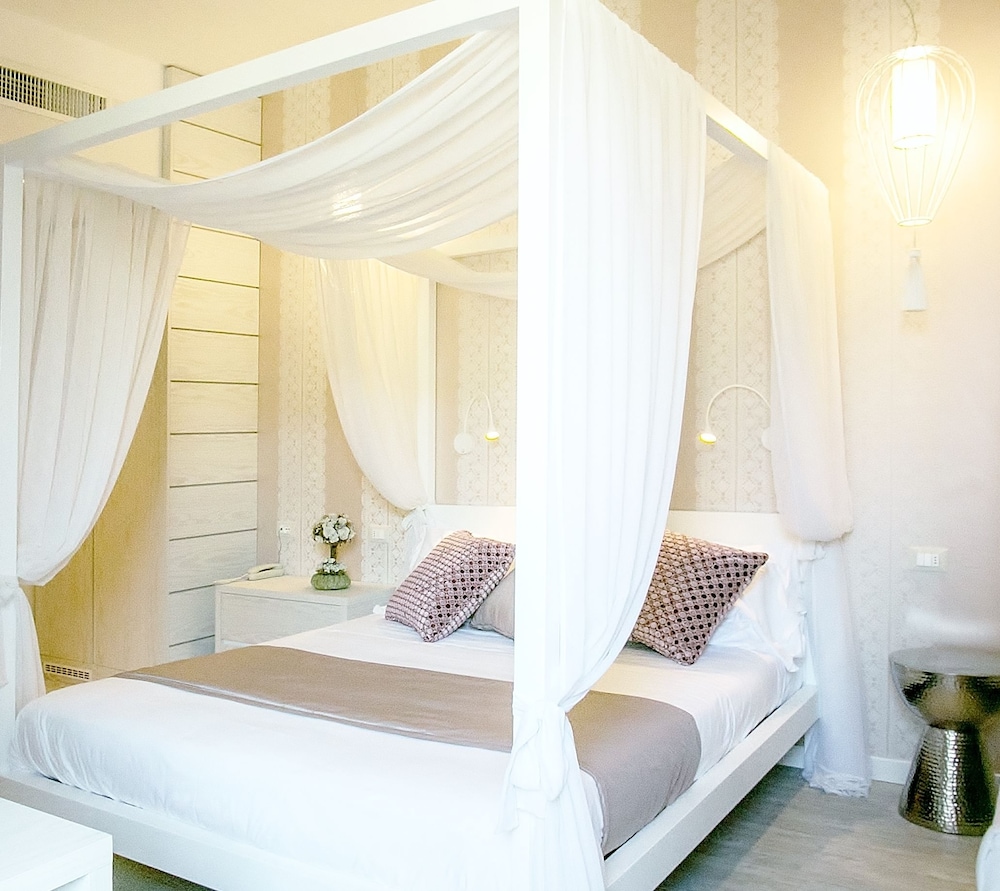 Hotel Villa Paola 24/53