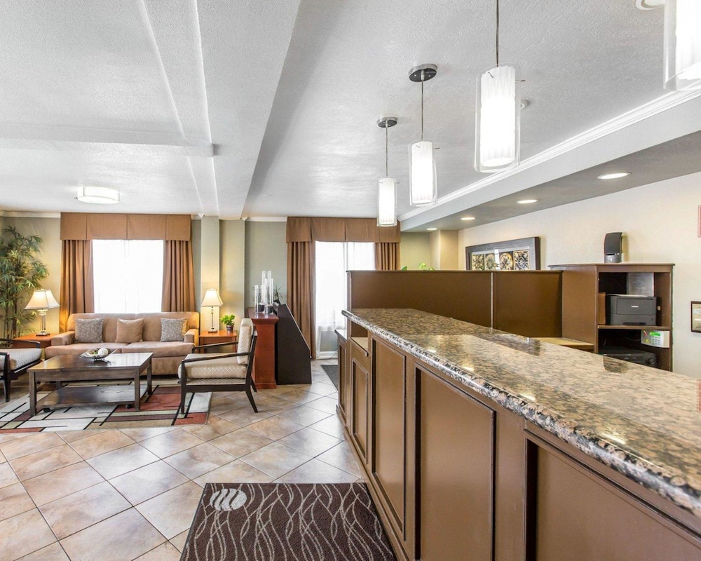 Comfort Inn & Suites Ventura Beach 15/17