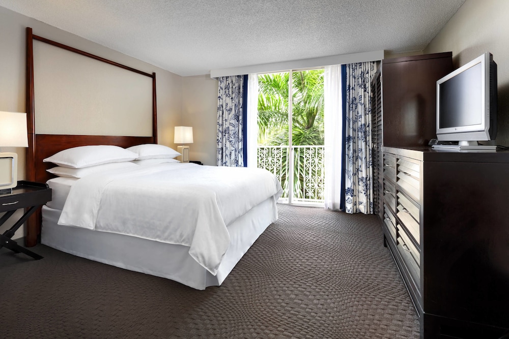 Sheraton Suites Cypress Creek Hotel 15/46