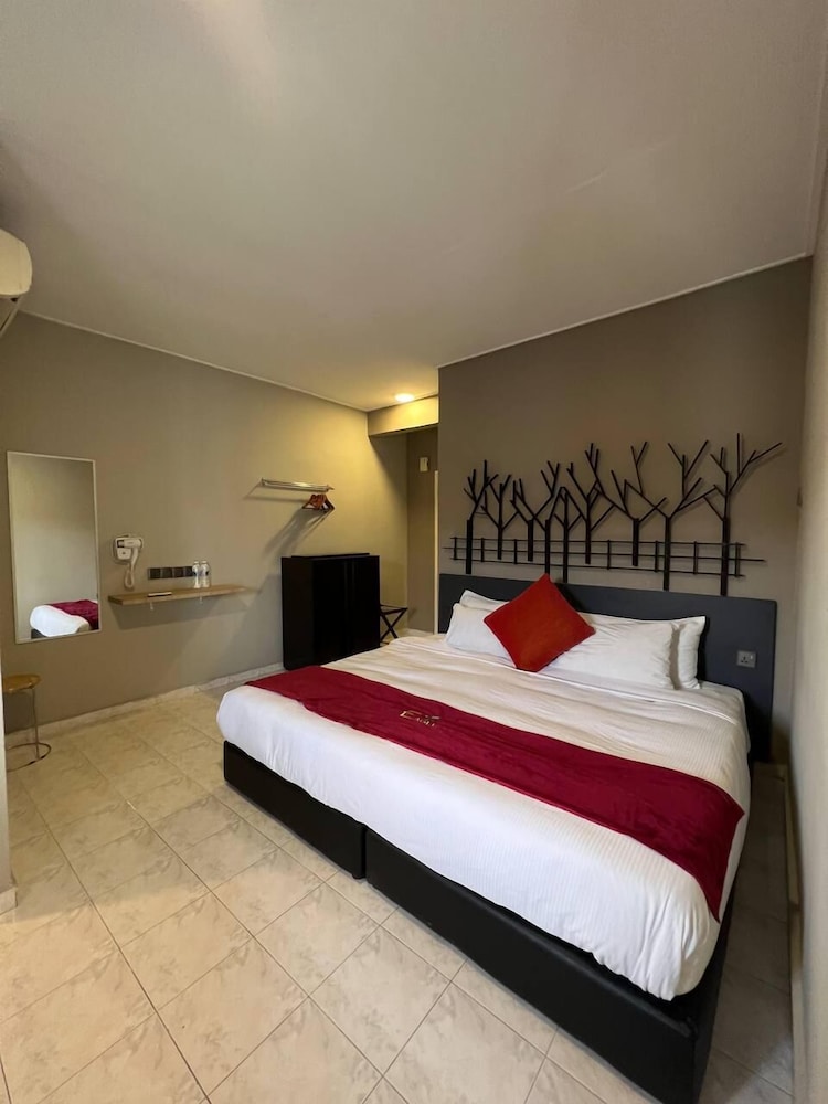 2 BEDROOMS, DELUXE, APARTMENT, SEA VIEW