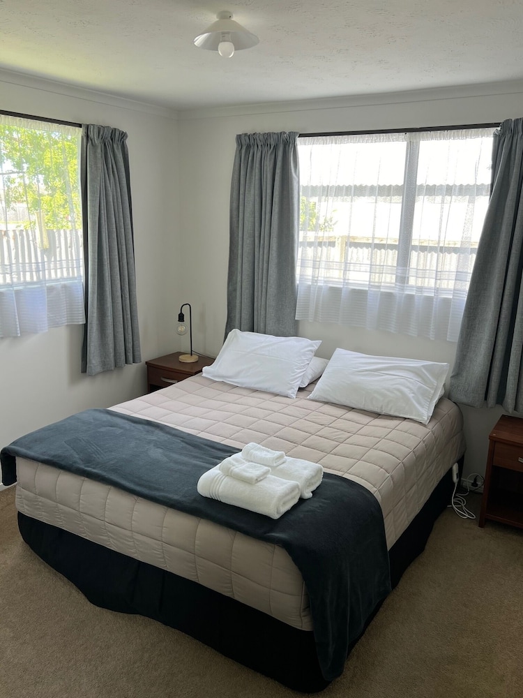 2 BEDROOMS, COMFORT, APARTMENT
