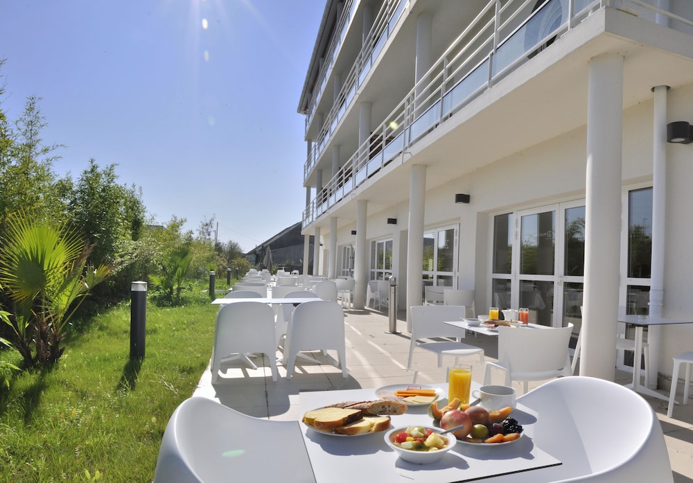 Golden Tulip La Baule 65/79