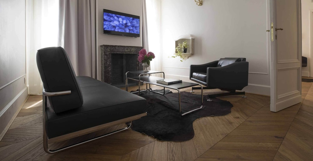 Hotel Palazzo Paruta 43/49
