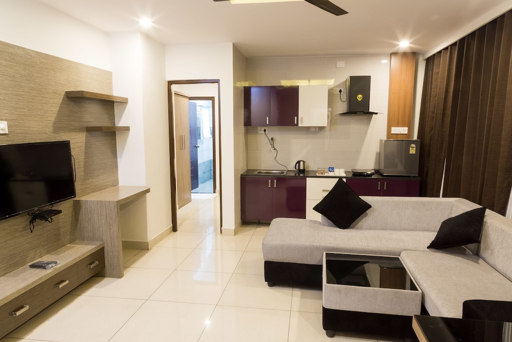 The Porch Inn Hotel & Service Apartments 39/50