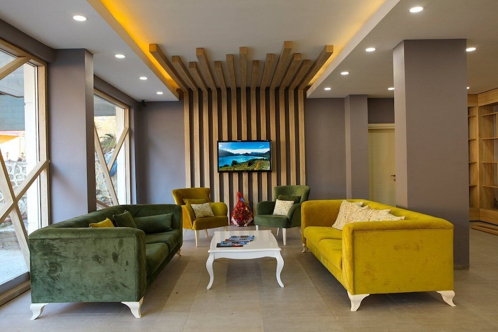 Pugari Otel 23/40
