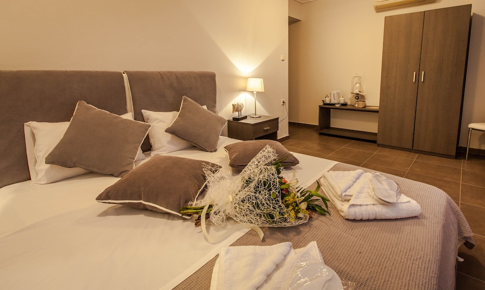 Aqua Mare Sea Side Rooms 32/50
