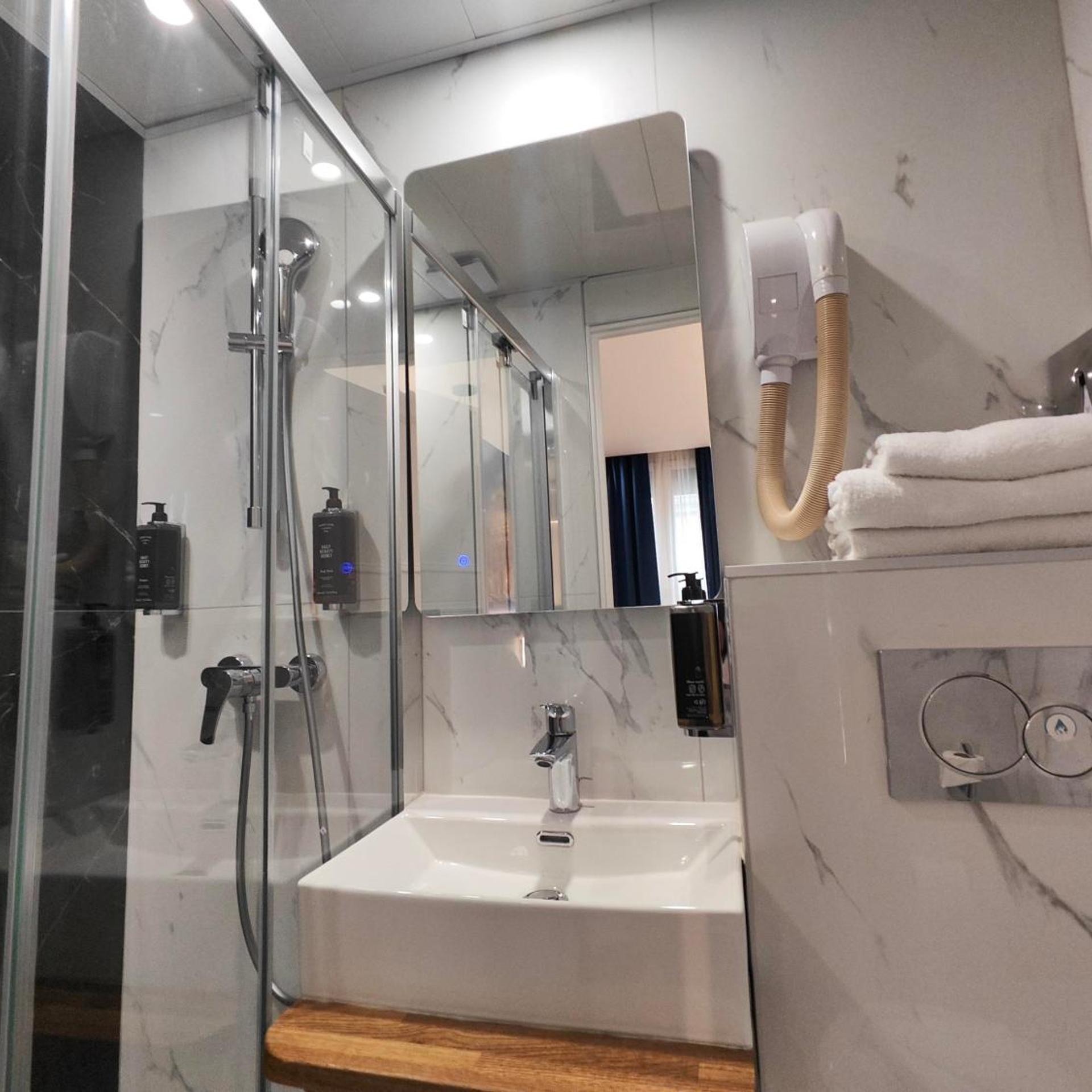 غرفة مفردة، Atelier Montparnasse Hotel 9/10