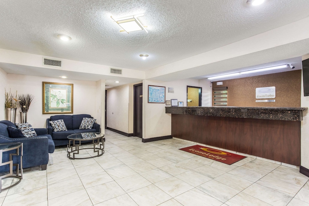 Econo Lodge Clinton - Jackson West, MS 6/25