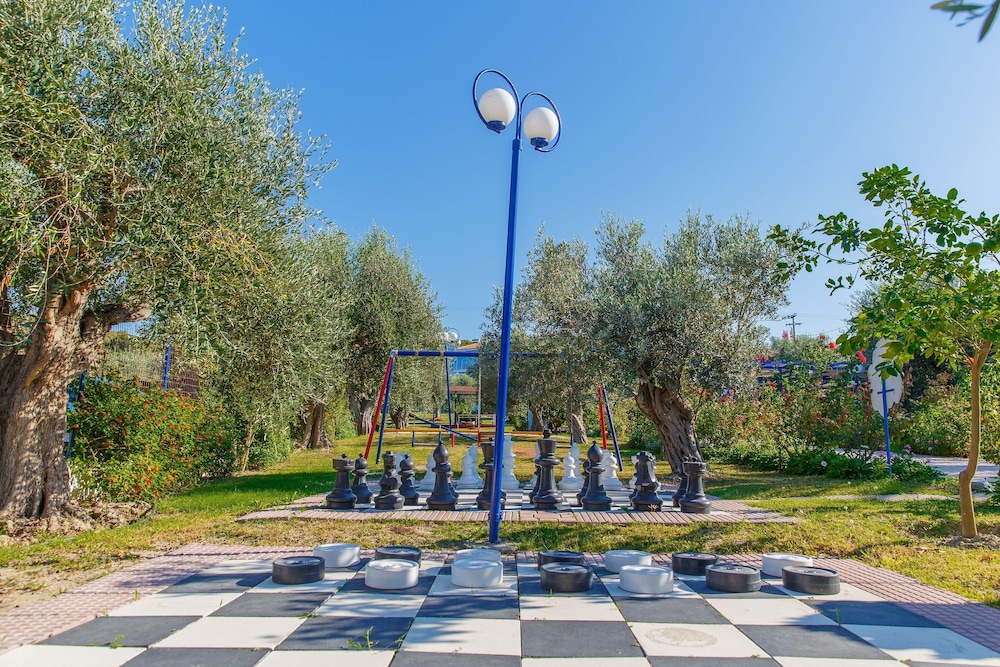 Filoxenia Hotel Apartments 33/51