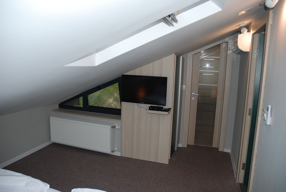 Hotel Nova Bentbasa 10/23