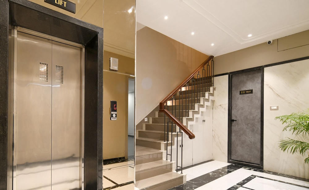 Aceotel Select Tulsi Vijay Nagar 4/44