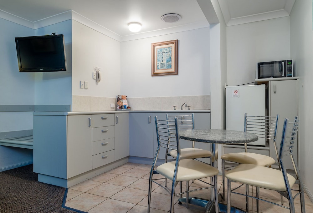 Aspley Carsel Motor Inn 37/60