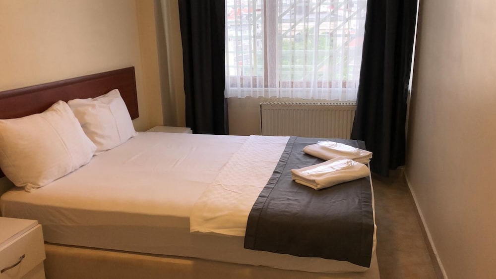 Sah Hotel 25/58