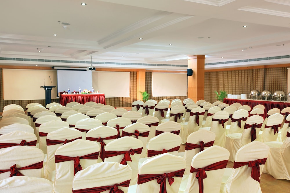 THE CLASSIK FORT HOTEL 33/42